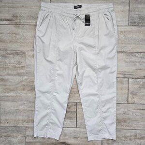 NWT Torrid Pull On Yacht Crop Stretch Poplin High Rise Pant Lightweight 2X